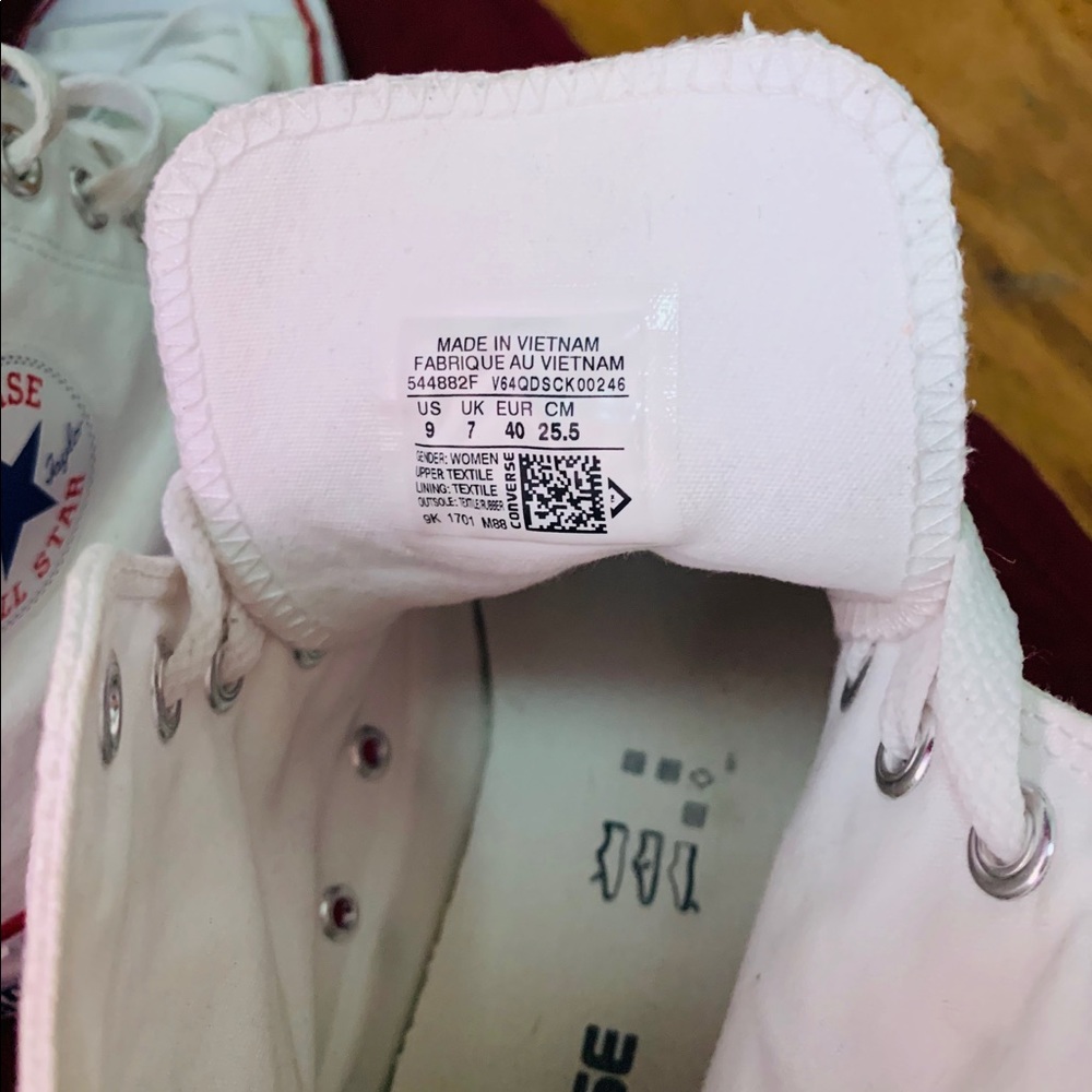 Studded high top converse - Picture 4 of 5